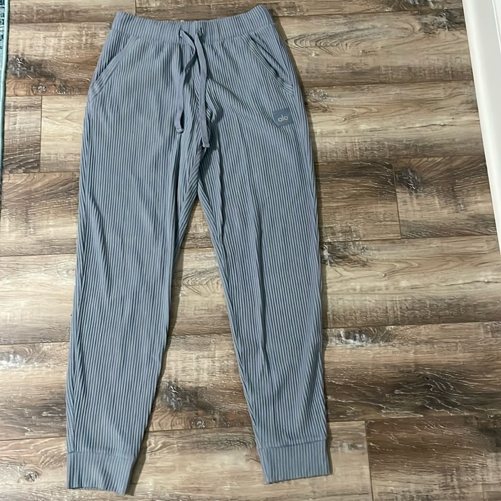 Alo Ribbed Sweatpants